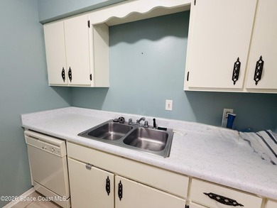 Welcome to your hassle-free Florida lifestyle! This beautiful - photo 9