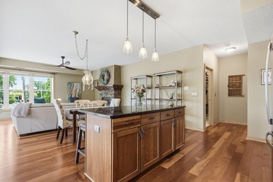 Beautiful end unit in luxury condo building. Cement floors for - photo 10