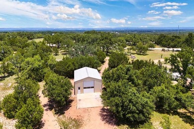Gorgeous 3,618 SF single-level home, 30'x40' workshop, 7.42 - photo 3