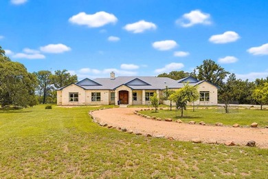 Gorgeous 3,618 SF single-level home, 30'x40' workshop, 7.42 - photo 5