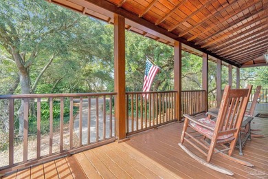Come and see this beautiful 4 bedrooms/3 1/2 bath home tucked - photo 4
