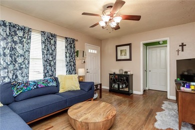 Great big, beautifully shaded back yard with an oversized - photo 15