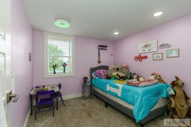 Welcome home to this spacious single-level 4-bedroom, 2-bath - photo 17