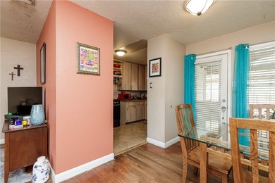 Great big, beautifully shaded back yard with an oversized - photo 18