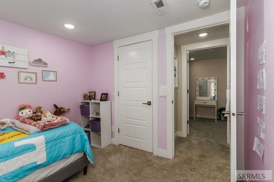 Welcome home to this spacious single-level 4-bedroom, 2-bath - photo 18