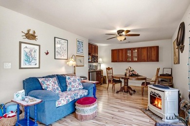 Fantastic opportunity to own a 4 bedroom/3 bath home in the - photo 19