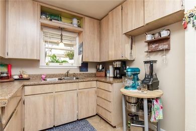 Great big, beautifully shaded back yard with an oversized - photo 20