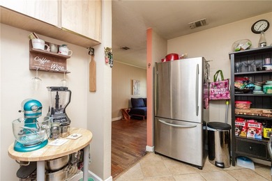 Great big, beautifully shaded back yard with an oversized - photo 21