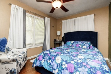 Great big, beautifully shaded back yard with an oversized - photo 23