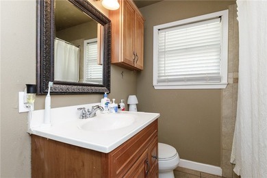 Great big, beautifully shaded back yard with an oversized - photo 28