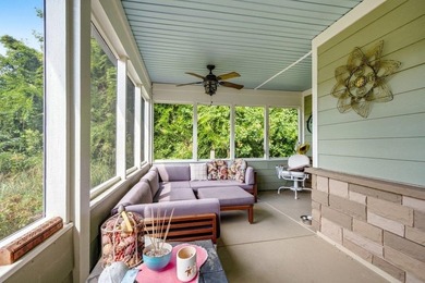 Fantastic opportunity to own a 4 bedroom/3 bath home in the - photo 34