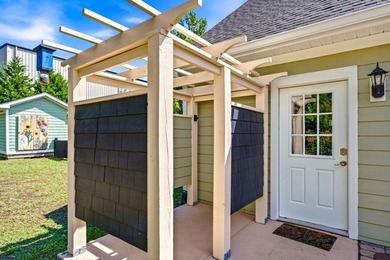 Fantastic opportunity to own a 4 bedroom/3 bath home in the - photo 36