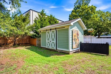 Fantastic opportunity to own a 4 bedroom/3 bath home in the - photo 40
