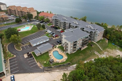 Table Rock Lake Condo For Sale in Hollister Missouri