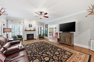 Step inside and take in the impressive scale of this beautifully - photo 15