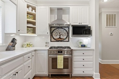Step inside and take in the impressive scale of this beautifully - photo 17