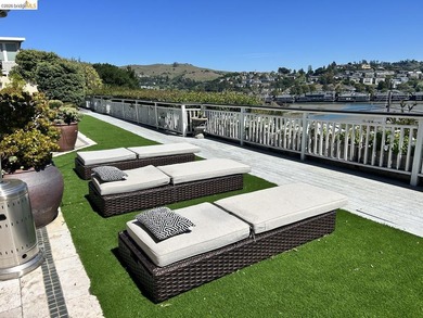 Sweeping Views! Experience the pinnacle of Marin living in this - photo 18