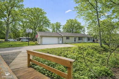 Kankakee River Home For Sale in Kankakee Illinois