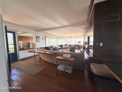 LOCATION! LOCATION! LOCATION! Exceptional bayfront opportunity - photo 27