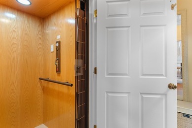 Need room for everyone-and everything? This impressive - photo 28
