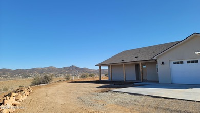 NEW CUSTOM BUILT HOME WITH WONDERFUL VIEWS ON 1.27 ACRE PARCEL