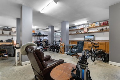 Need room for everyone-and everything? This impressive - photo 50