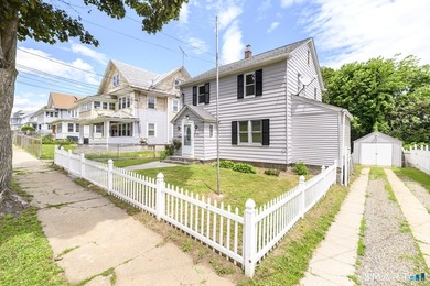 Welcome to 206 Ridgefield Ave located in Mill Hill neighborhood - photo 1