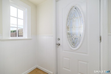 Welcome to 206 Ridgefield Ave located in Mill Hill neighborhood - photo 4