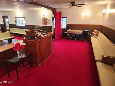 Are you looking for a storage building or a meeting place? This - photo 5