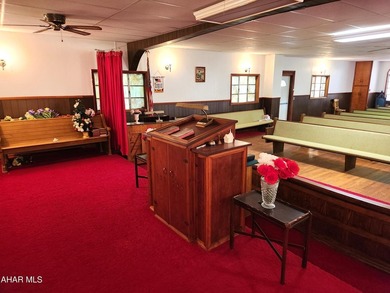 Are you looking for a storage building or a meeting place? This - photo 6