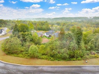 Nestled in the heart of Oak Ridge, Forest Creek Village presents - photo 13