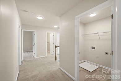 Welcome to this beautifully updated 5-bedroom, 3-bathroom home - photo 20