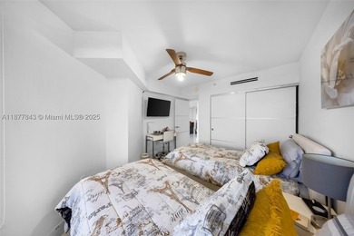 EXPERIENCE THE EPITOME OF OCEANFRONT LIVING WITH UNPARALLELED - photo 22