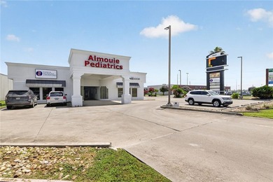 Located in the heart of Calallen's thriving commercial district - photo 4