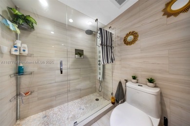 EXPERIENCE THE EPITOME OF OCEANFRONT LIVING WITH UNPARALLELED - photo 24