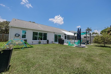 Step into this immaculate, model-like 3BR/2BA home with a den in - photo 27