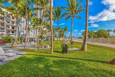 EXPERIENCE THE EPITOME OF OCEANFRONT LIVING WITH UNPARALLELED - photo 34