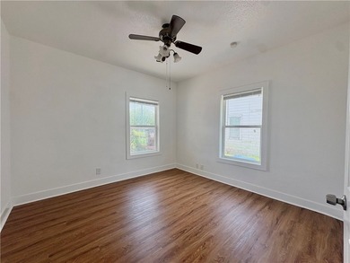 Located near Downtown Corpus Christi, this charming 3-bedroom - photo 7