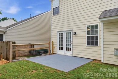 Welcome to this beautifully updated 5-bedroom, 3-bathroom home - photo 37