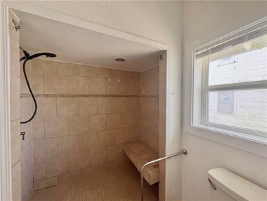 Located near Downtown Corpus Christi, this charming 3-bedroom - photo 9