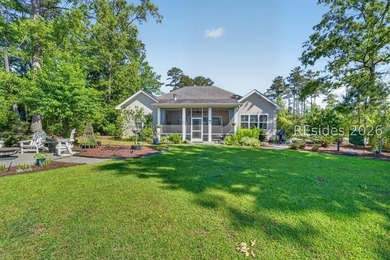 Private dock, custom construction, and a peaceful waterfront - photo 39