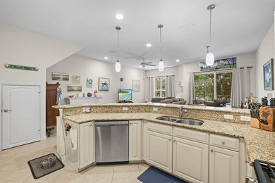 Welcome to this beautiful townhome in the desirable St. Andrews - photo 11