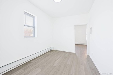Great investment opportunity in the Bronx with low annual taxes - photo 12