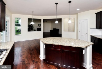 ***BACK on MARKET*** ***UPDATED*** Welcome to this beautiful - photo 18