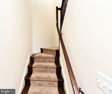 ***BACK on MARKET*** ***UPDATED*** Welcome to this beautiful - photo 27