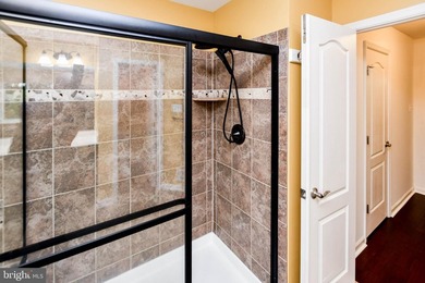 ***BACK on MARKET*** ***UPDATED*** Welcome to this beautiful - photo 32