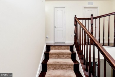 ***BACK on MARKET*** ***UPDATED*** Welcome to this beautiful - photo 35