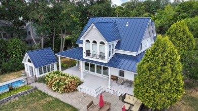 Lake Home For Sale in Pontiac, 