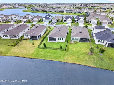 PANGEA PARK LAKEFRONT GEM IN WEST VIERA! Stunning 4-bedroom, 2 - photo 2
