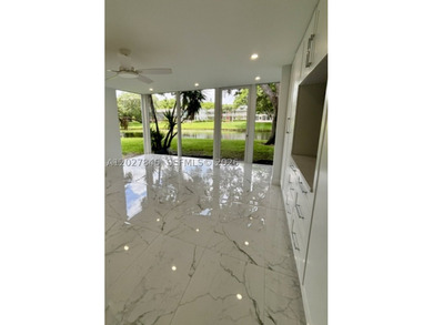 FULLY REMODELED WATERFRONT CORNER UNIT! Beautiful 1-bedroom, 1 - photo 12